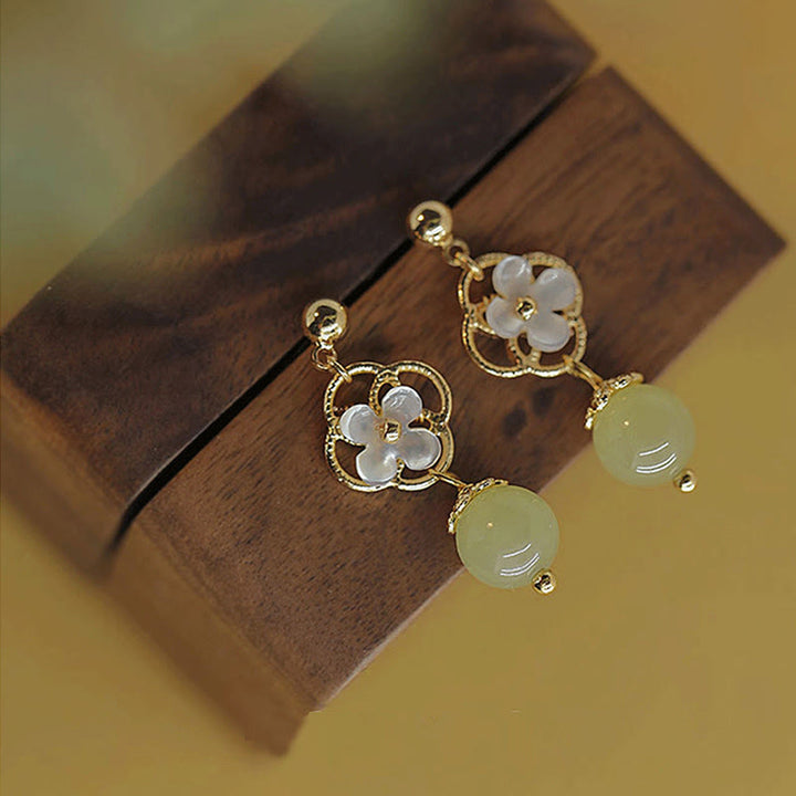 Ohrringe Tridacna Blume Jade Gold Boho Schmuck elegant Ohrhänger