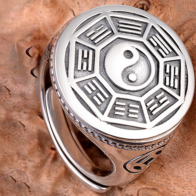 Yin Yang Ring mit I Ging Hexagrammen silbern massiver Siegelring