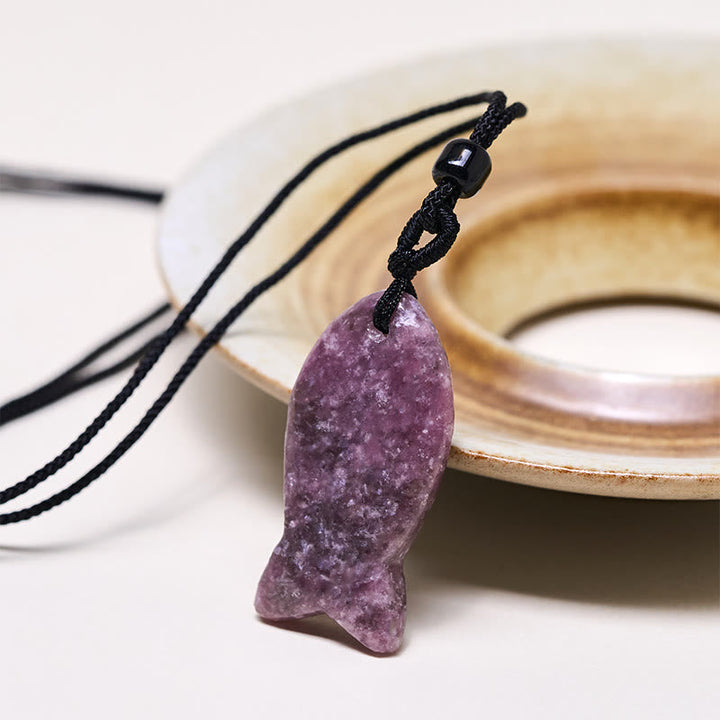 Lila Amethyst Koi-Fisch Anhänger schwarze Kette Naturstein Schmuck