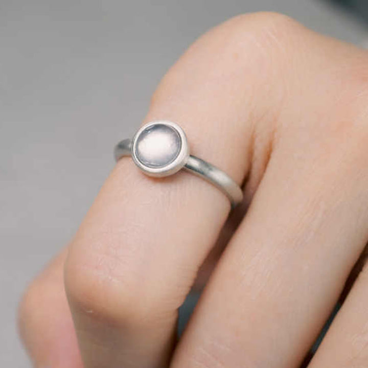 Ring 925 Silber Rosenquarz eleganter Steinring auf Hand getragen