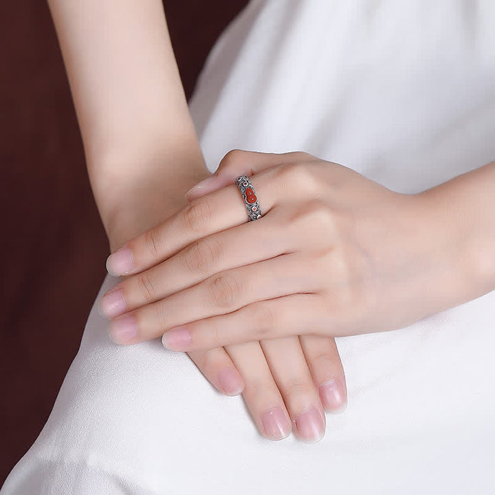 Ring 925 Silber Roter Achat Kalebasse Segen Glück getragen