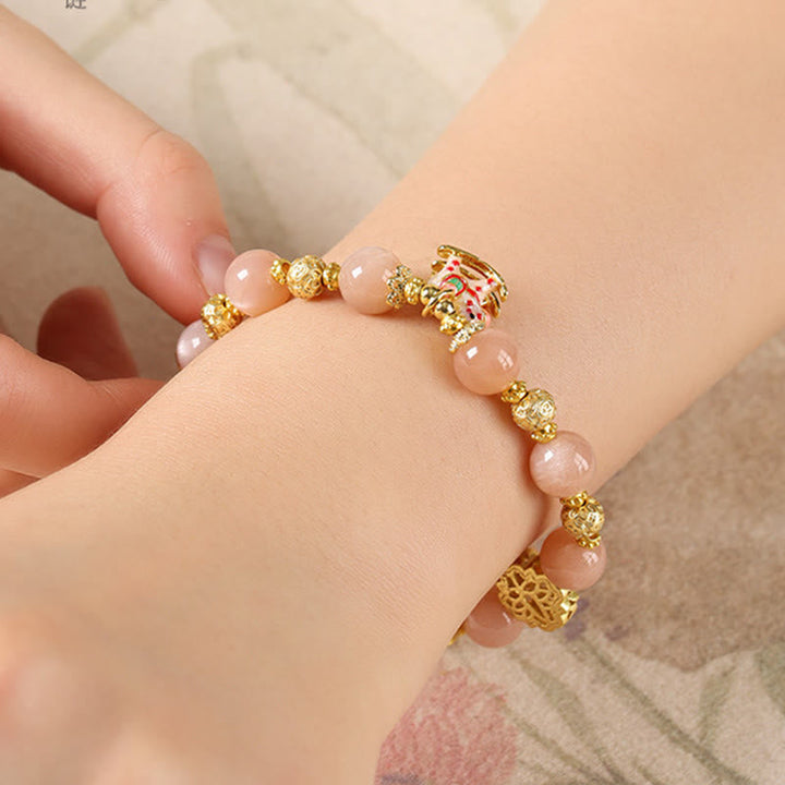 Armband Turmalin Roter Achat Erfolg getragen Handgelenk goldene Perlen Anhänger