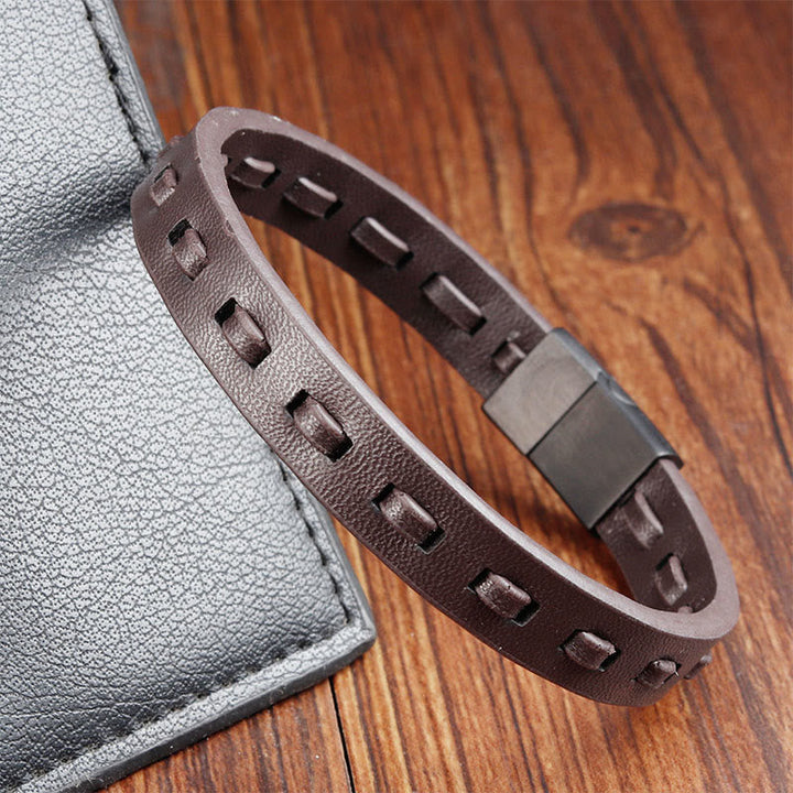 Armband Titanstahl Buckle Layered Geflochten Leder – Ruhe am Handgelenk getragen