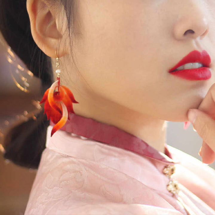 Ohrringe Seide Samtblume Feder – Eleganz getragen Boho Schmuck Hanfu
