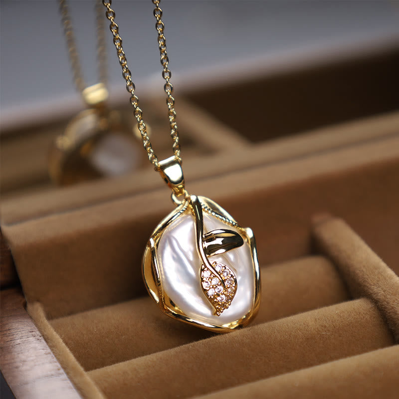 Mondstein Kette mit Blume Anhänger weiß gold Natur Symbol Aufrichtigkeit