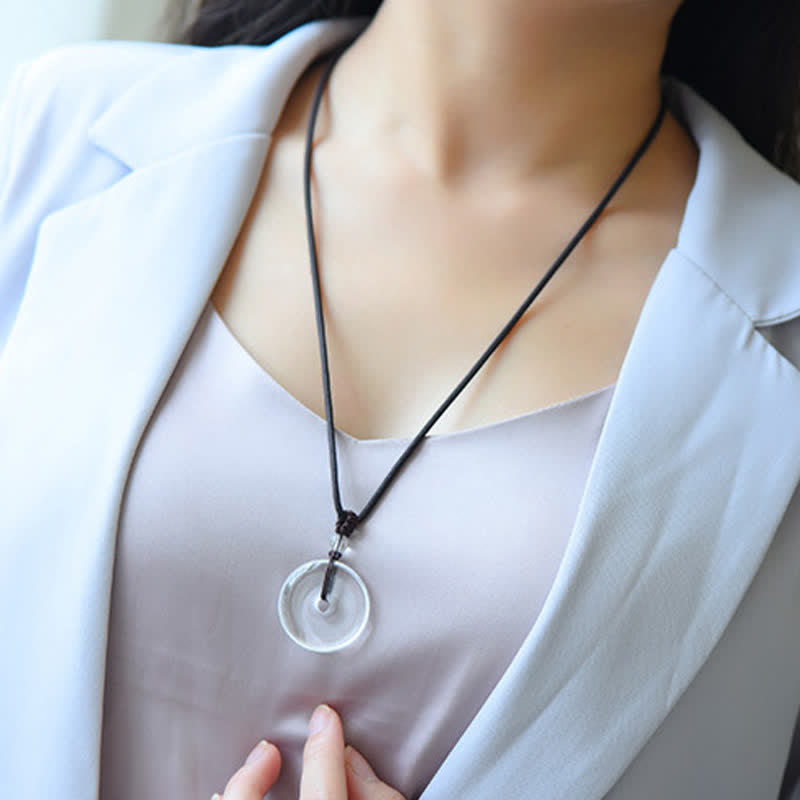 Bergkristall Kette mit Buddha Schließe am Hals Naturstein Anhänger Schutz