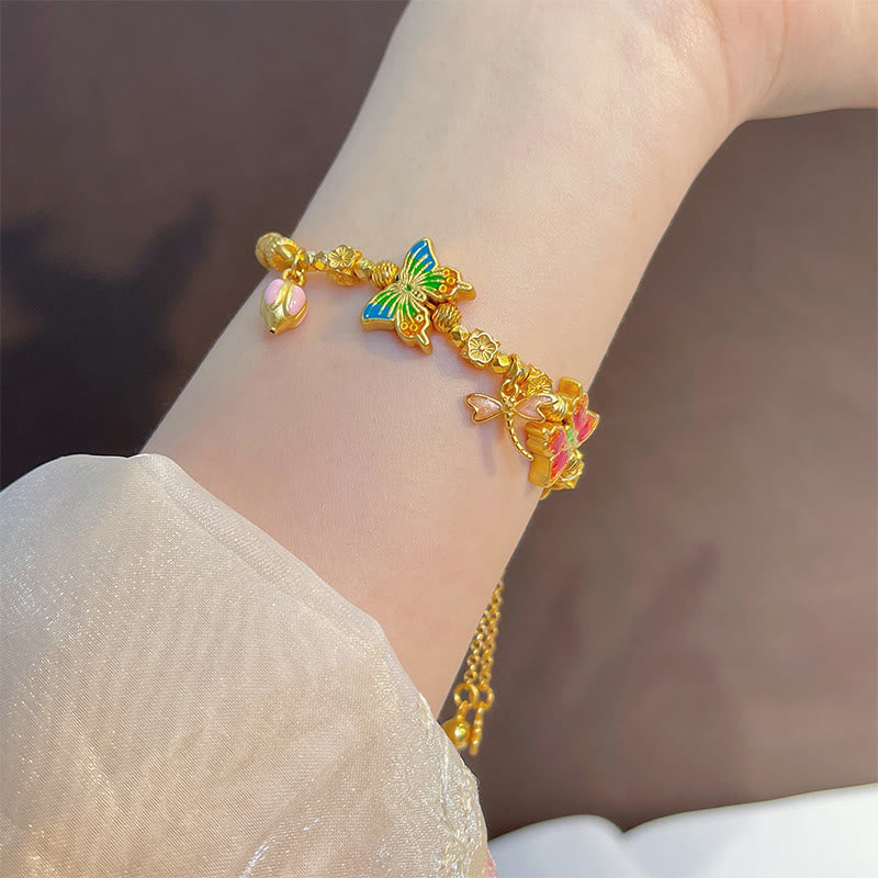 Armband 925 Silber Schmetterling Schutz farbenfroh am Handgelenk getragen
