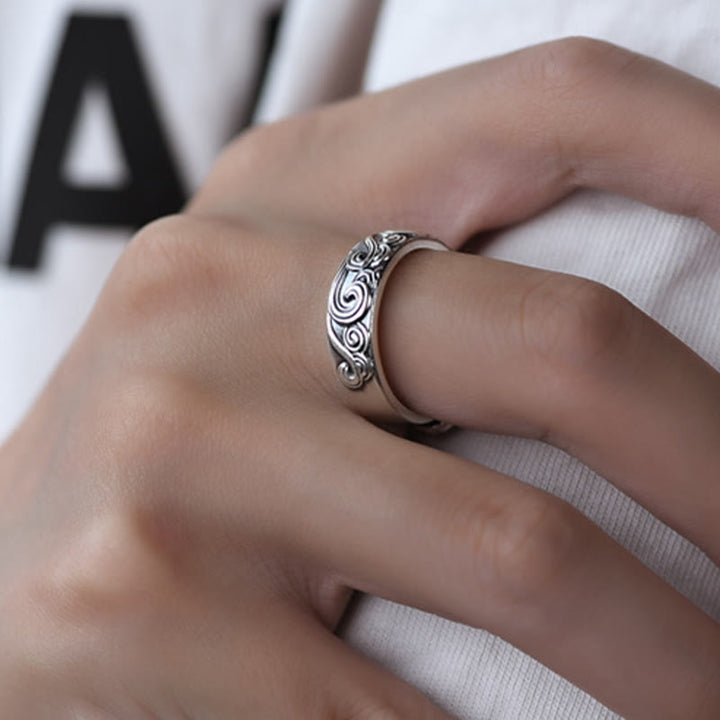 Ring 999 Silber Glückswolken – Segen getragen am Finger Glück