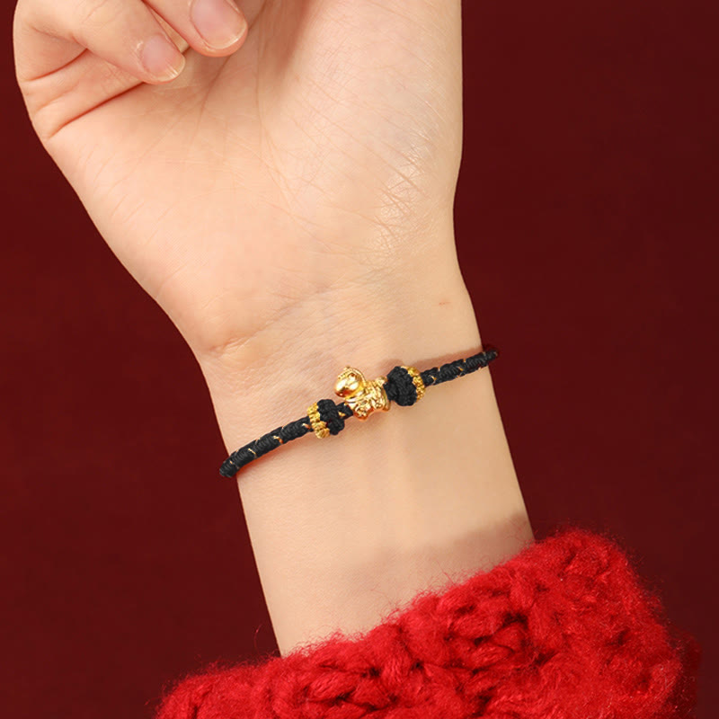 Armband 999 Gold Jahr Des – Glück & Energie am Handgelenk getragen
