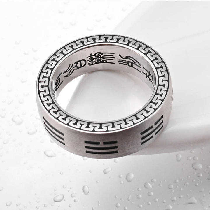 Ring Titanstahl Bagua Yin Yang Harmonie mit graviertenFengshui Symbolen