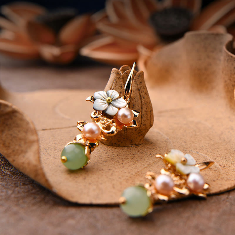 Ohrringe Tridacna Perle Blume Jade gold Boho Schmuck spirituell Ohrhänger