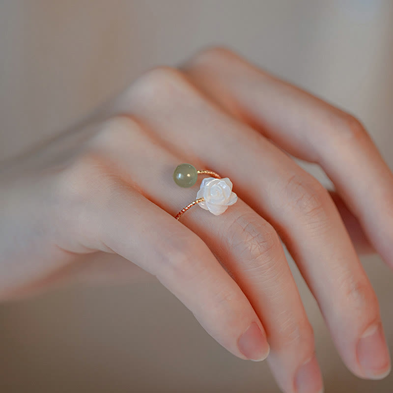 Ring Tridacna Jade Rosenblüte – Segen Kupferdraht Perlen eleganter Schmuck
