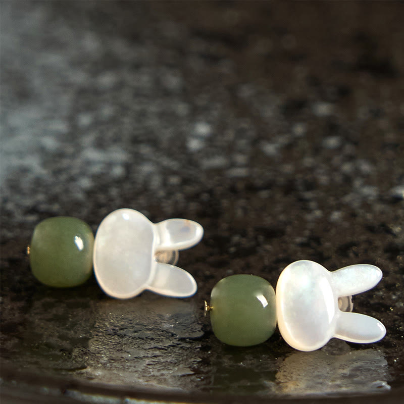 Ohrringe Tridacna Jade Hase – Glück niedlich Boho Schmuck spirituell Ohrstecker