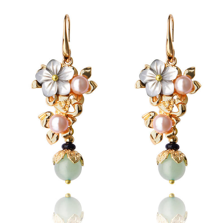 Ohrringe Tridacna Perle Blume goldfarben Jade Boho Schmuck spirituell Ohrhänger