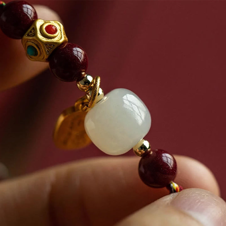 Armband Weiße Jade Cyan Jade Glück Wohlstand Goldperlen getragen Handgelenk