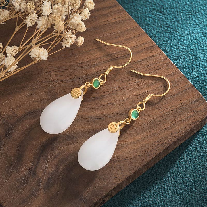 Ohrringe Weiße Jade Glück Tropfen Gold grüne Akzente Boho Schmuck