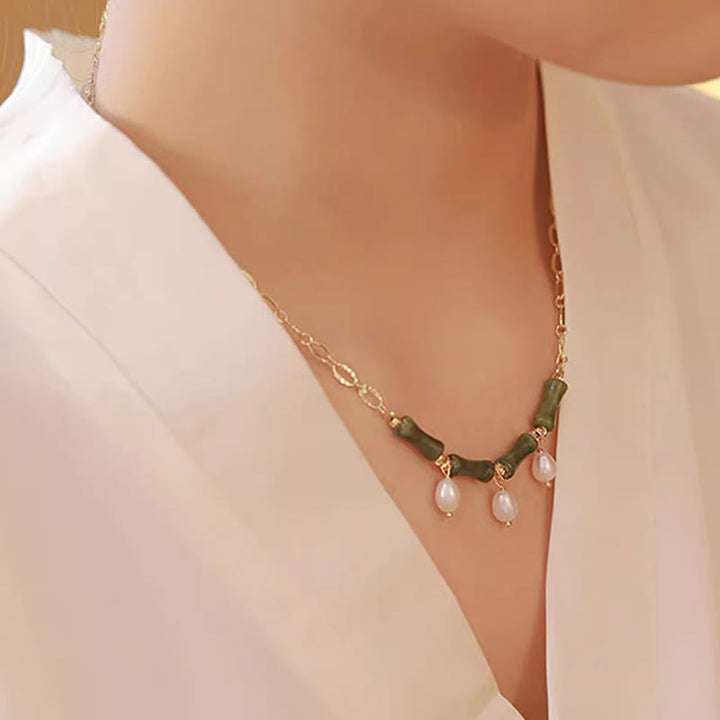 Kette Tianshan Jade Bambus Perle Wohlstand elegante Gold Halskette getragen