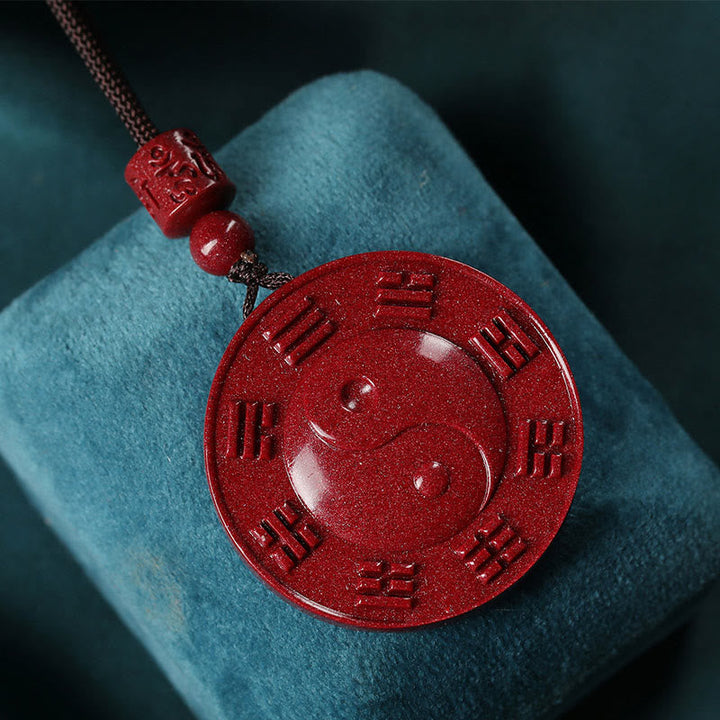 Rote Zinnober Kette mit Bagua Yin Yang Anhänger Segen